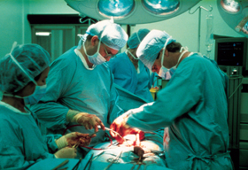 Astra Zeneca. Intervenci�n quir�rgica.